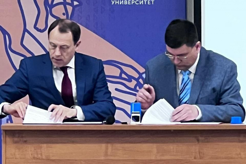 соглашение о сотрудничестве по вопросам укрепления здоровья работников региона подписал глава минздрава приангарья на форуме работодателей